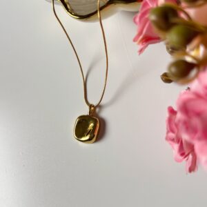 Simple Chic