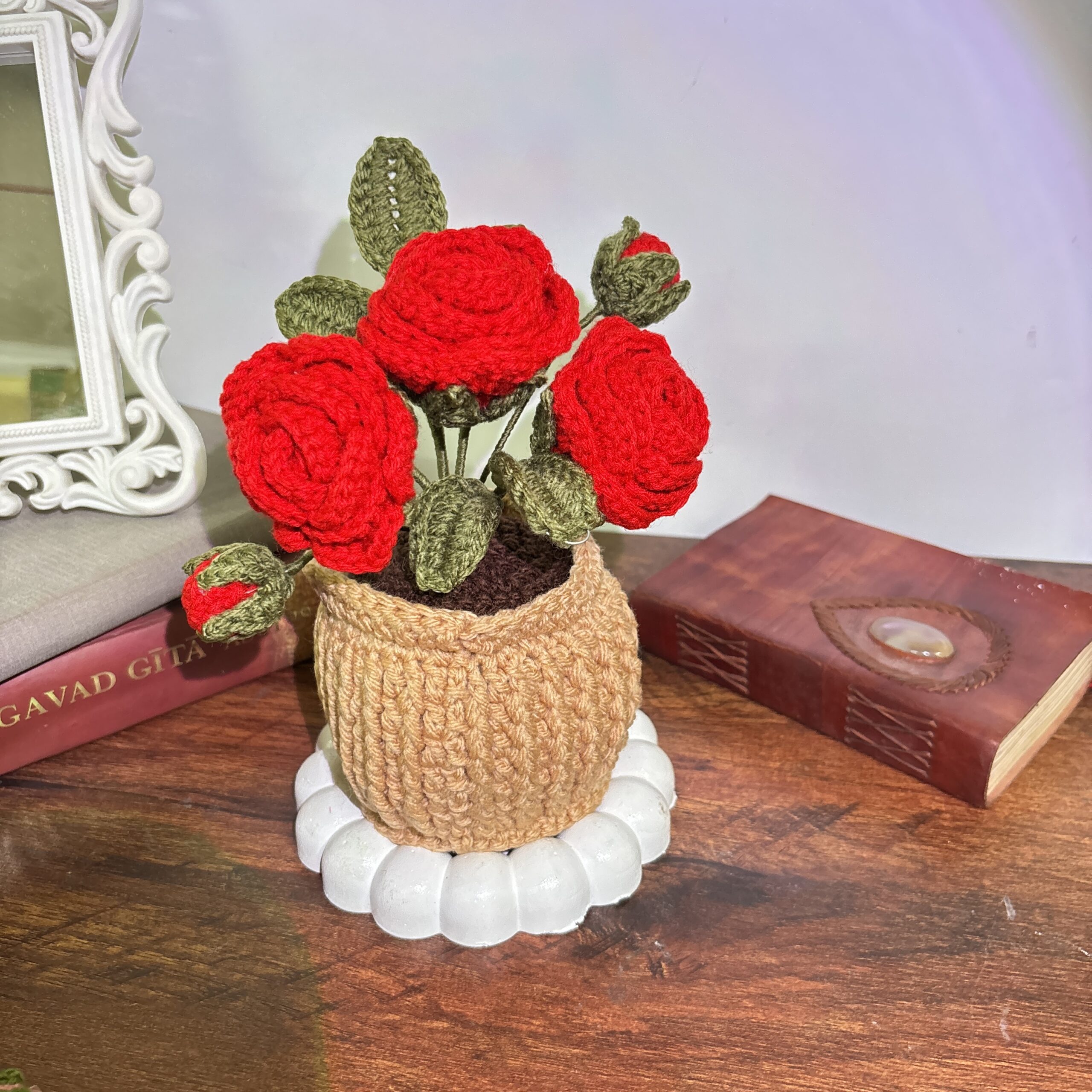 Big Red rose pot - Image 2