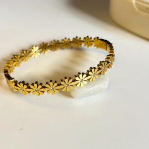 Floral Bracelet Golden